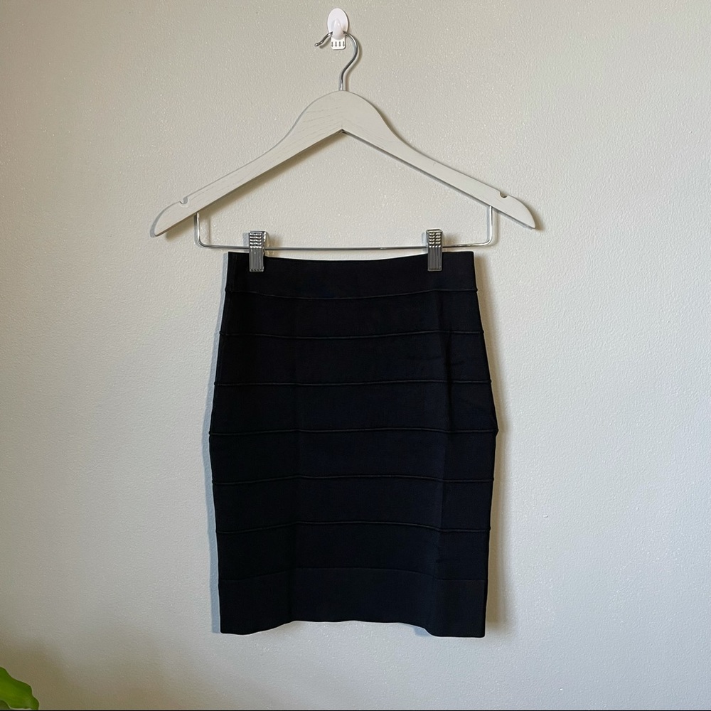suzy black bandage skirt size medium